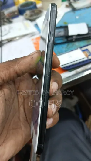 অ্যাপল আইফোন ৭ ৩২ জিবি ব্ল্যাক