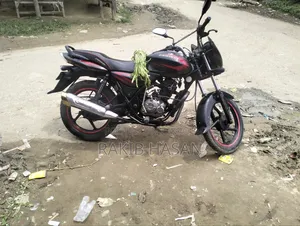 বাজাজ ডিসকভার ১২৫ ২০১৯ কালো