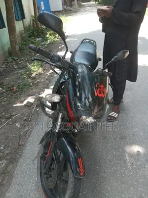 Bajaj Pulsar 150 2019 কালো