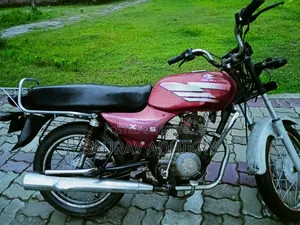Bajaj Boxer 100 1997 Red