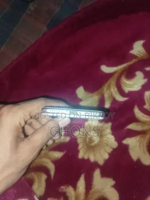 Apple iPhone 8 64 GB Gold
