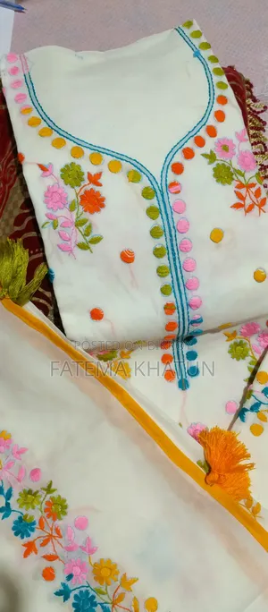 এক্সক্লুসিভ হাতের কাজের থ্রীপিস