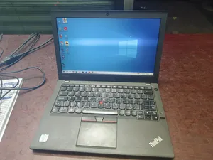 Laptop Lenovo ThinkPad X260 8GB Intel Core i7 SSD 128GB