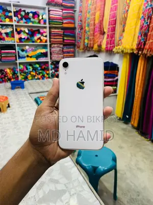 Apple iPhone XR 64 GB White