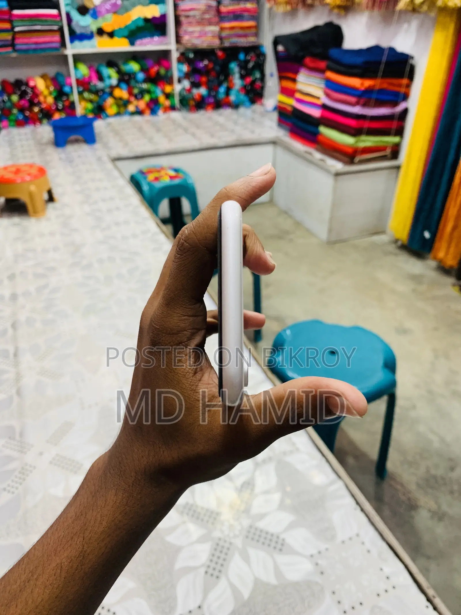Apple iPhone XR 64 GB White