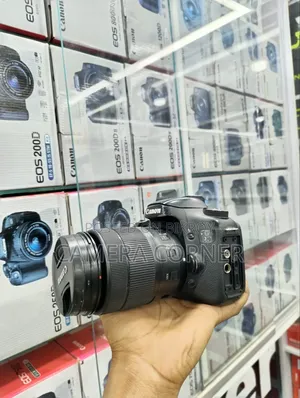 Canon 7D Camera With 18-135mm USM Lens