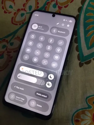 স্যামসাং গ্যালাক্সি এস২২ ৫জি ২৫৬ জিবি ব্ল্যাক