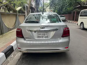 টয়োটা এক্সিও ২০১৬ সিলভার