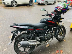 বাজাজ পালসার ১৫০ ২০১৮ কালো