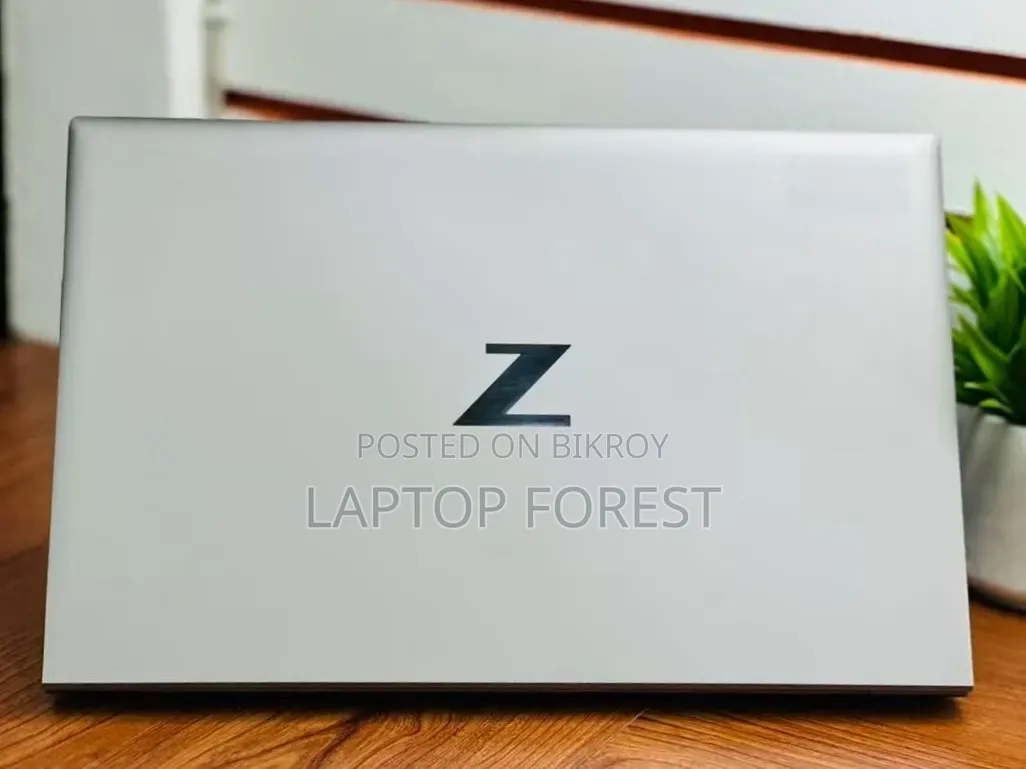 Laptop HP ZBook Firefly 15 G7 16GB Intel Core I7 SSD 512GB