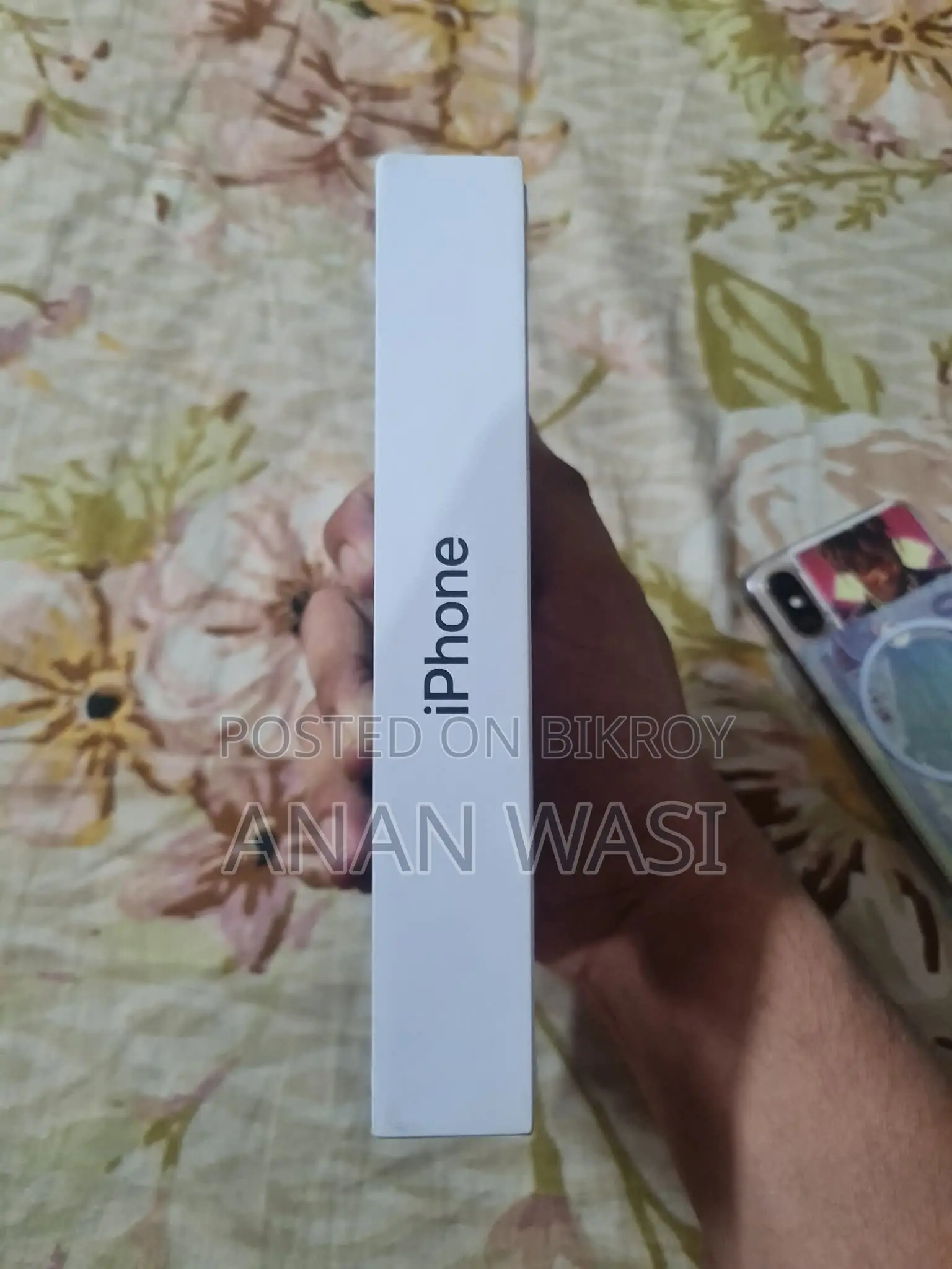 New Apple iPhone 16e 128 GB Black
