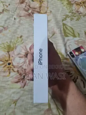 New Apple iPhone 16e 128 GB Black
