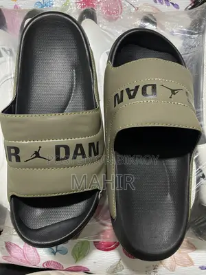 Slide Sandal Contact
