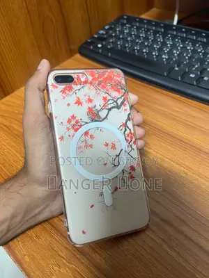 Apple iPhone 8 Plus 64 GB Gold