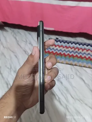 ইএল ১২৮ জিবি সাদা