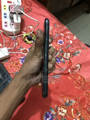Apple iPhone XR 128 GB Black