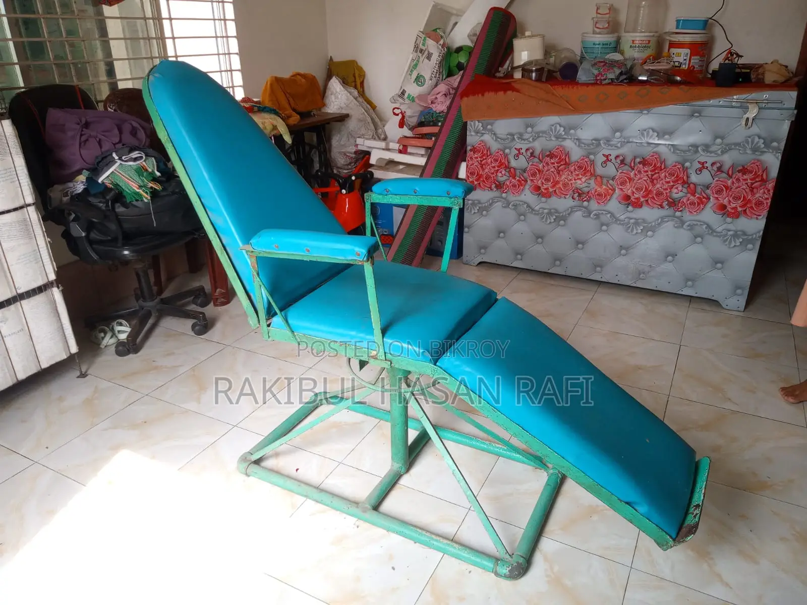 Manual Dental/Beauty Parlor Chair