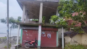 বাউফলে বিক্রির জন্য ৪-বেডরুমের ভিলা
