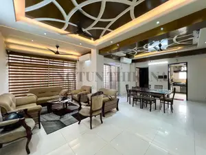 বানানীতে ৪-বেডরুমের সাজানো অ্যাপার্টমেন্ট ভাড়ার জন্য