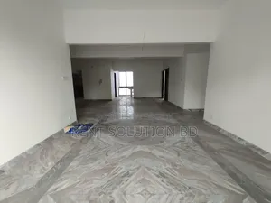 ব্র্যান্ড নিউ অফিস স্পেস