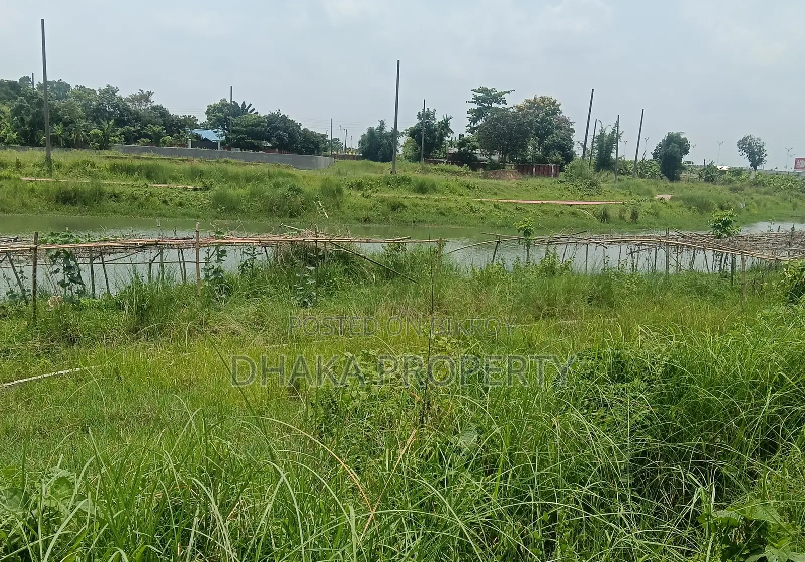 30ft Road 3 Katha Lake View North at Sector-15