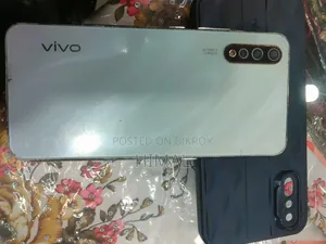 Vivo Y12s 128 GB