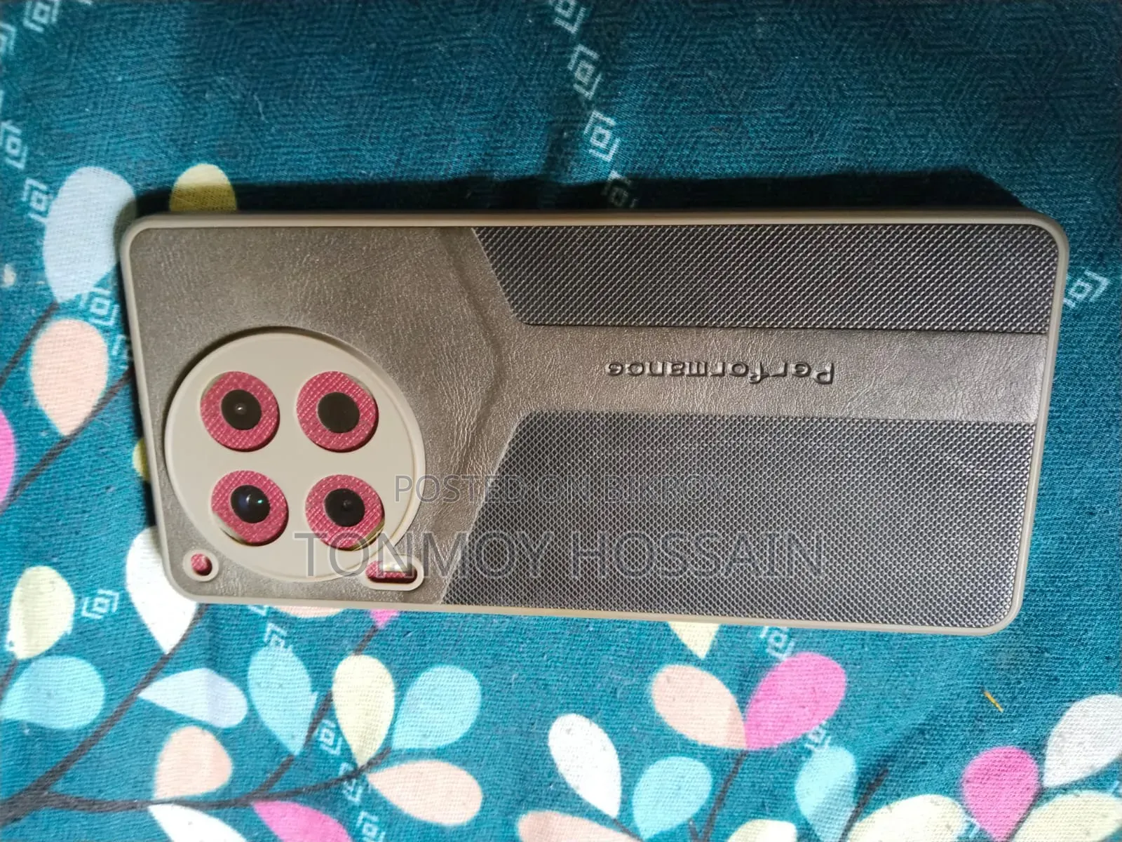 টেকনো ক্যামন ৩০ ২৫৬ জিবি সাদা