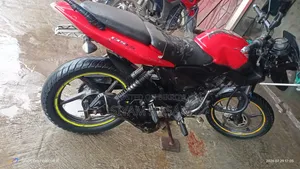 বাজাজ পালসার ১৩৫ এলএস ২০১৮ রেড