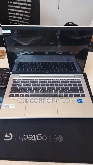 ল্যাপটপ HP EliteBook 840 G8 8GB ইন্টেল কোর I5 এসএসডি 256GB