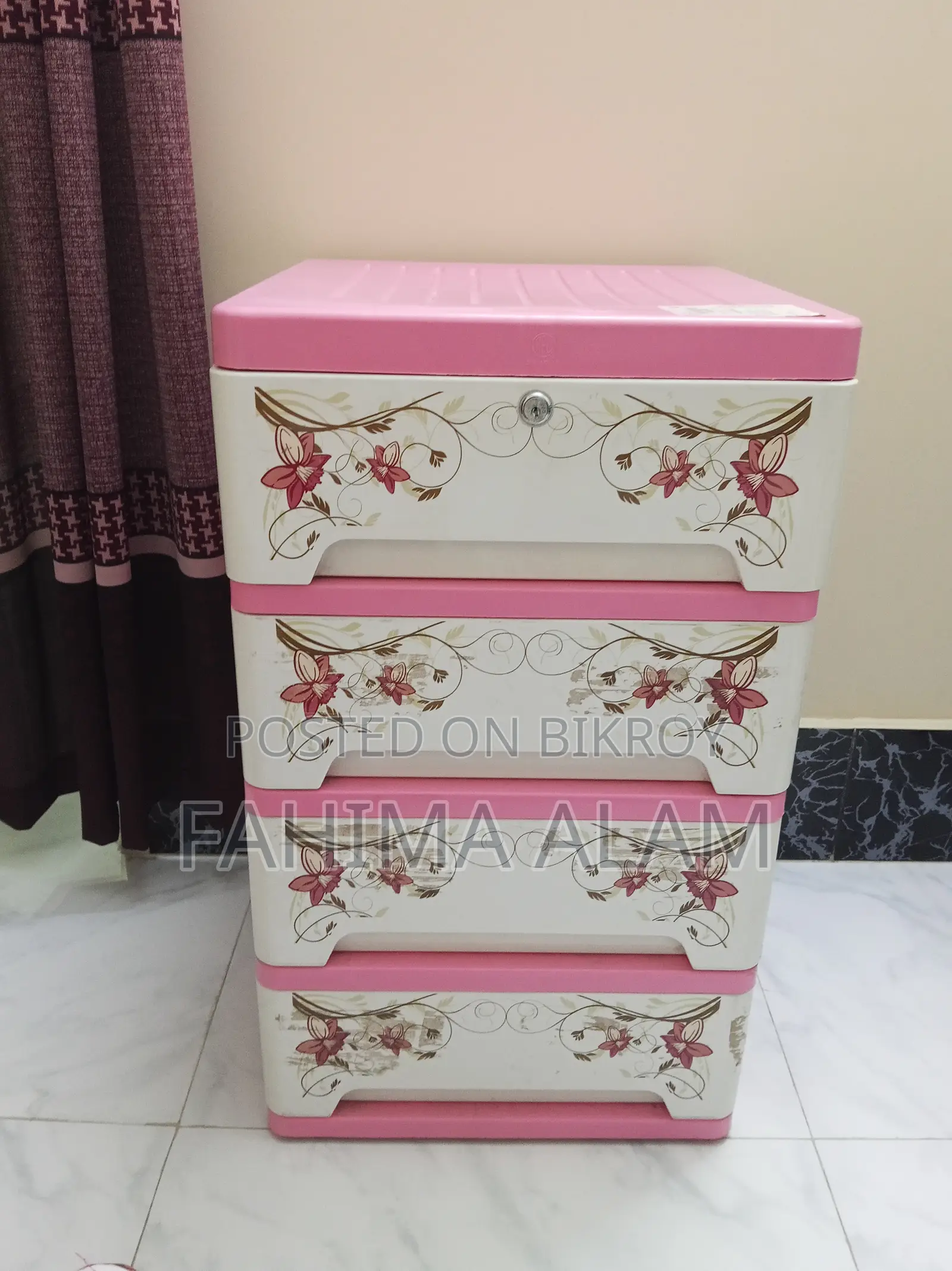 Wardrobe Sell