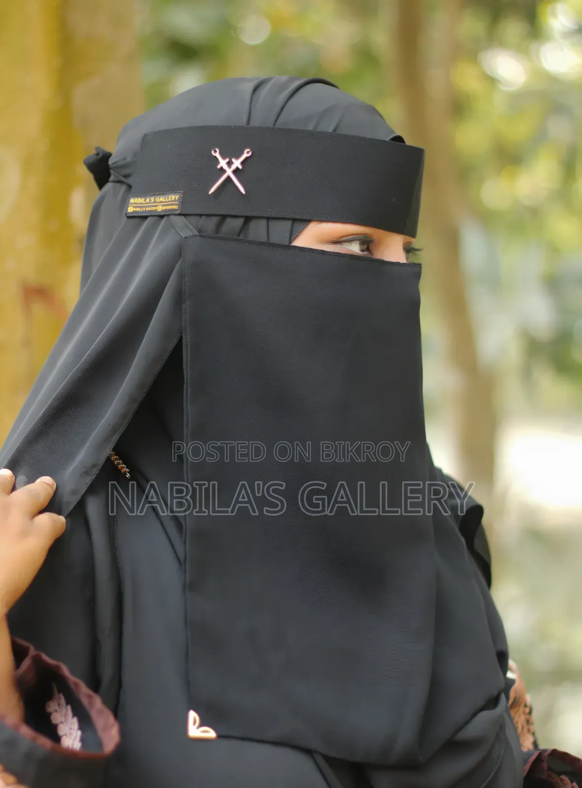 সৌদি বিএমডব্লিউ নেকাব ১২ ইঞ্চি - Premium Saudi BMW Nikab (12 Inch)