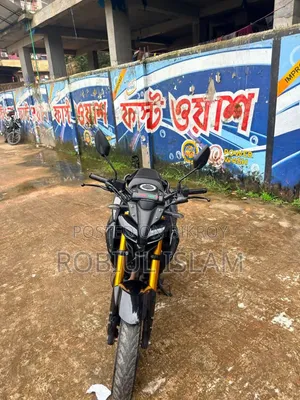 নতুন মোটরসাইকেল ২০২১ কালো