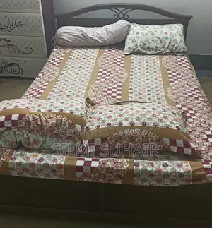 কাঠের খাট