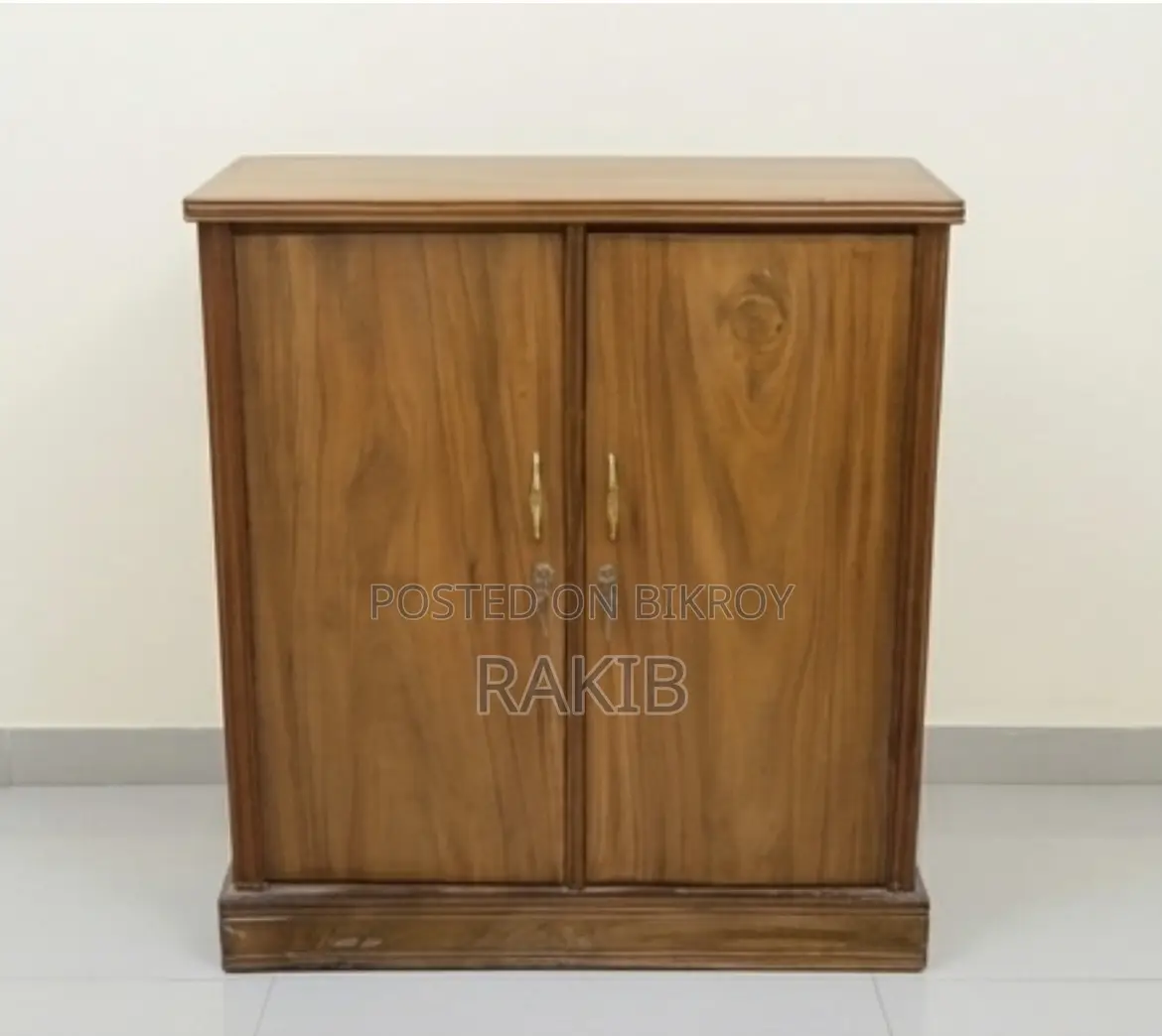Mahogany wooden shoe cabinet | Sturdy | Good condition | Savar