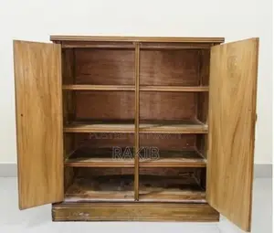 Mahogany wooden shoe cabinet | Sturdy | Good condition | Savar