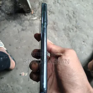 স্যামসাং গ্যালাক্সি এস২১ ৫জি ২৫৬ জিবি কালো
