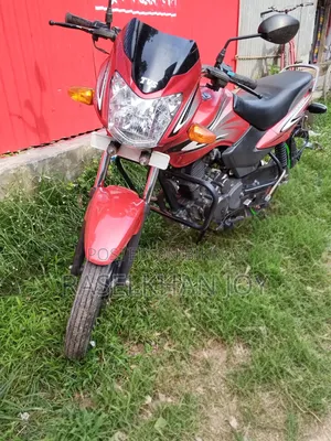 টিভিএস মেট্রো ২০২৪ রেড