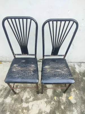 চেয়ার ও কাচের টেবিল বিক্রয় হবে