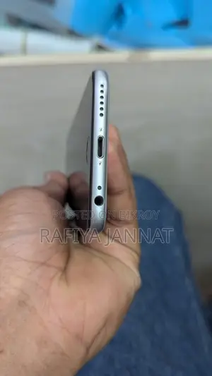 অ্যাপল আইফোন ৬ ৬৪ জিবি সিলভার