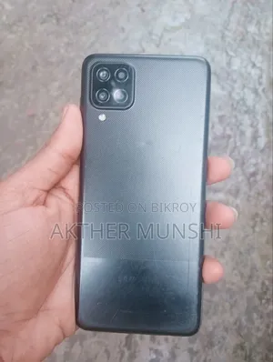স্যামসাং গ্যালাক্সি এ১২ ৬৪ জিবি ব্ল্যাক