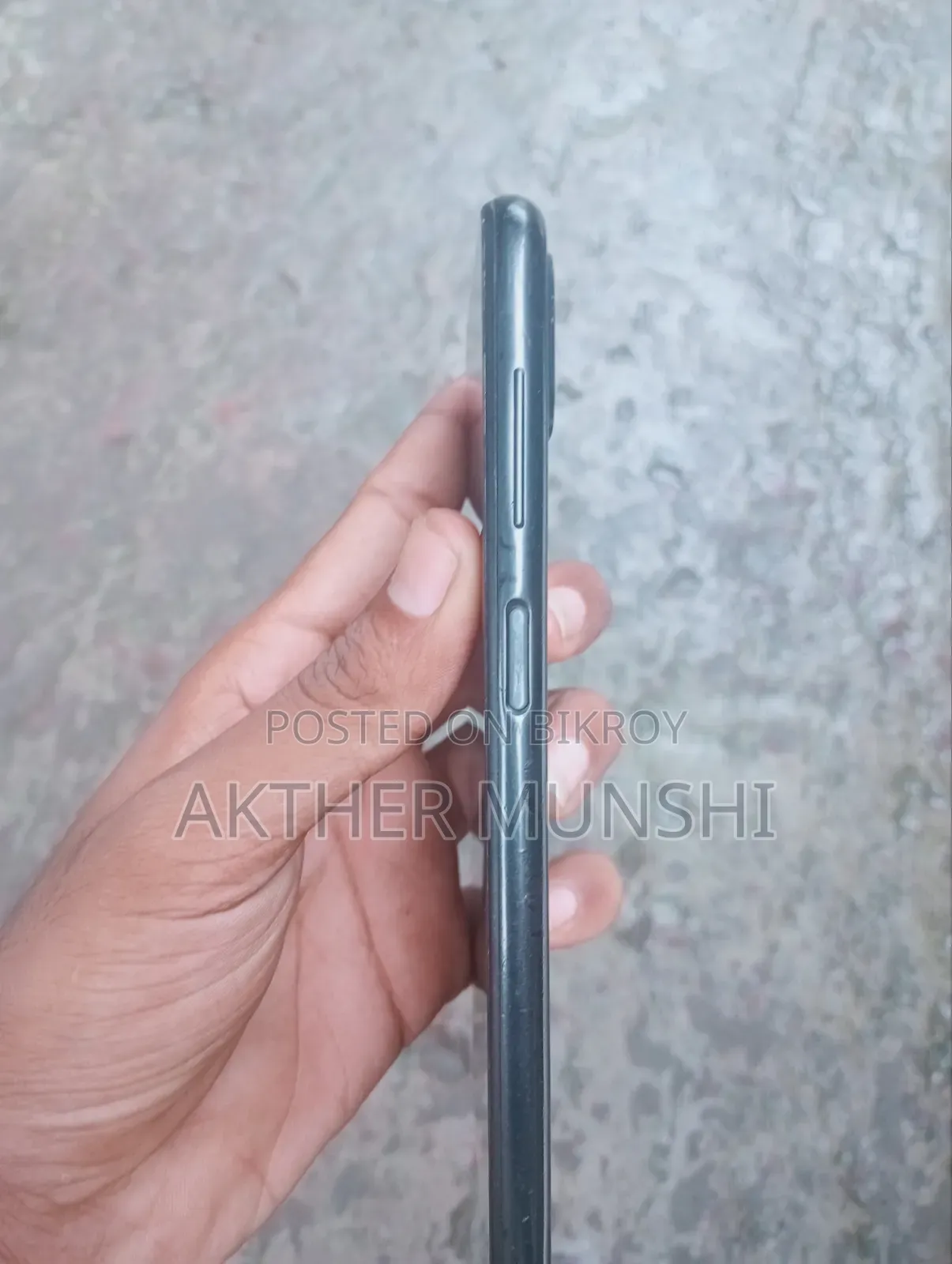 স্যামসাং গ্যালাক্সি এ১২ ৬৪ জিবি ব্ল্যাক