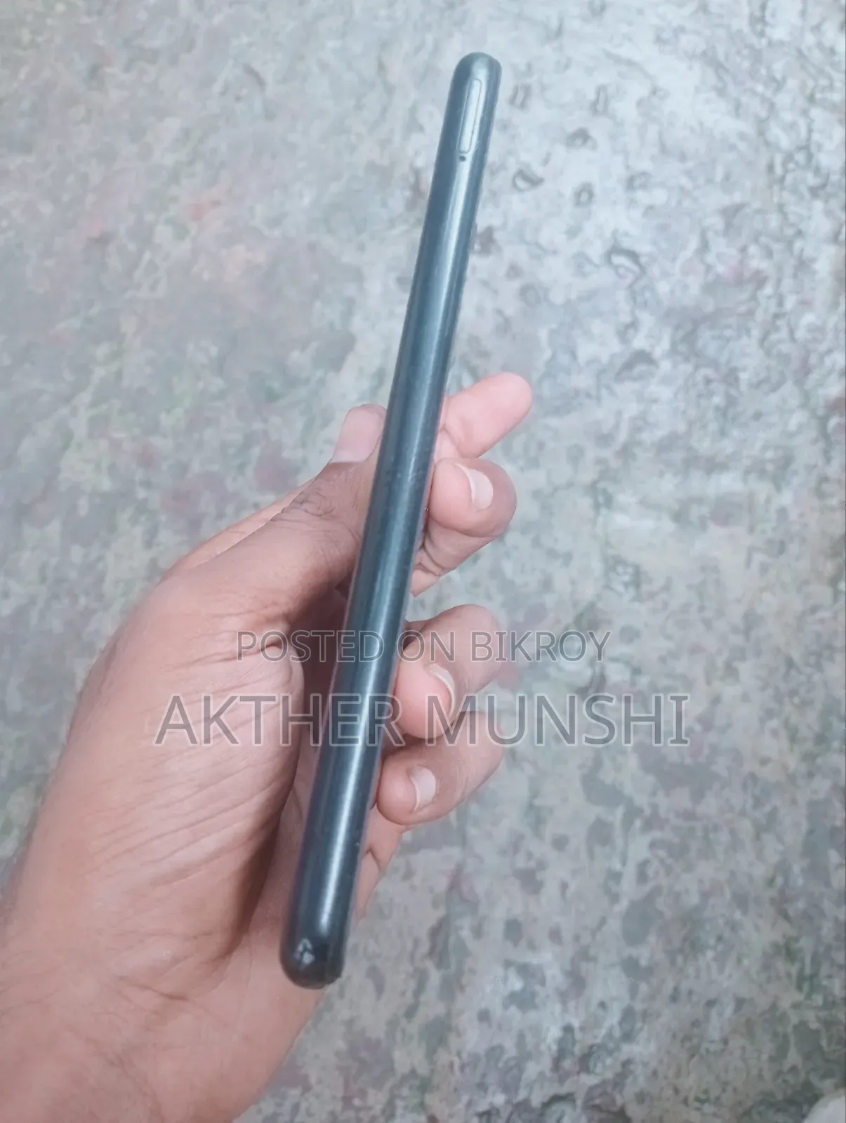 স্যামসাং গ্যালাক্সি এ১২ ৬৪ জিবি ব্ল্যাক