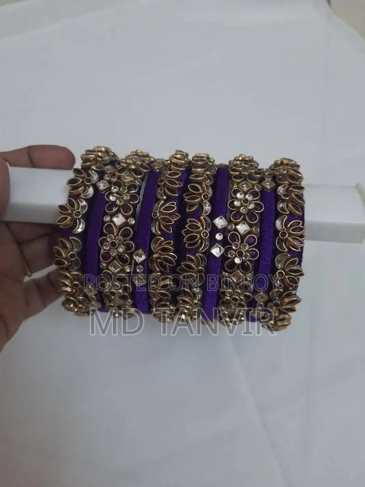 রেশমি সুতার চুরি