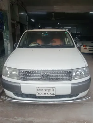 টয়োটা প্রবক্স ২০০৩ সাদা