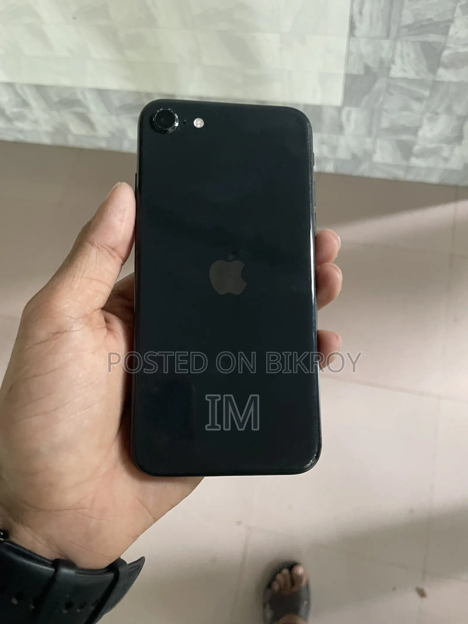Apple iPhone SE (2020) 64 GB Black