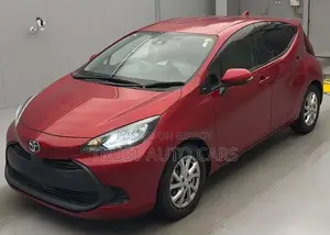 Toyota Aqua 2021 Maroon