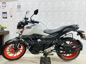 Yamaha FZ 2024 White