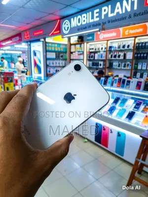 Apple iPhone XR 64 GB White