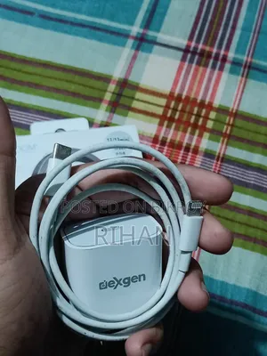 Apple 20 Watt Charger