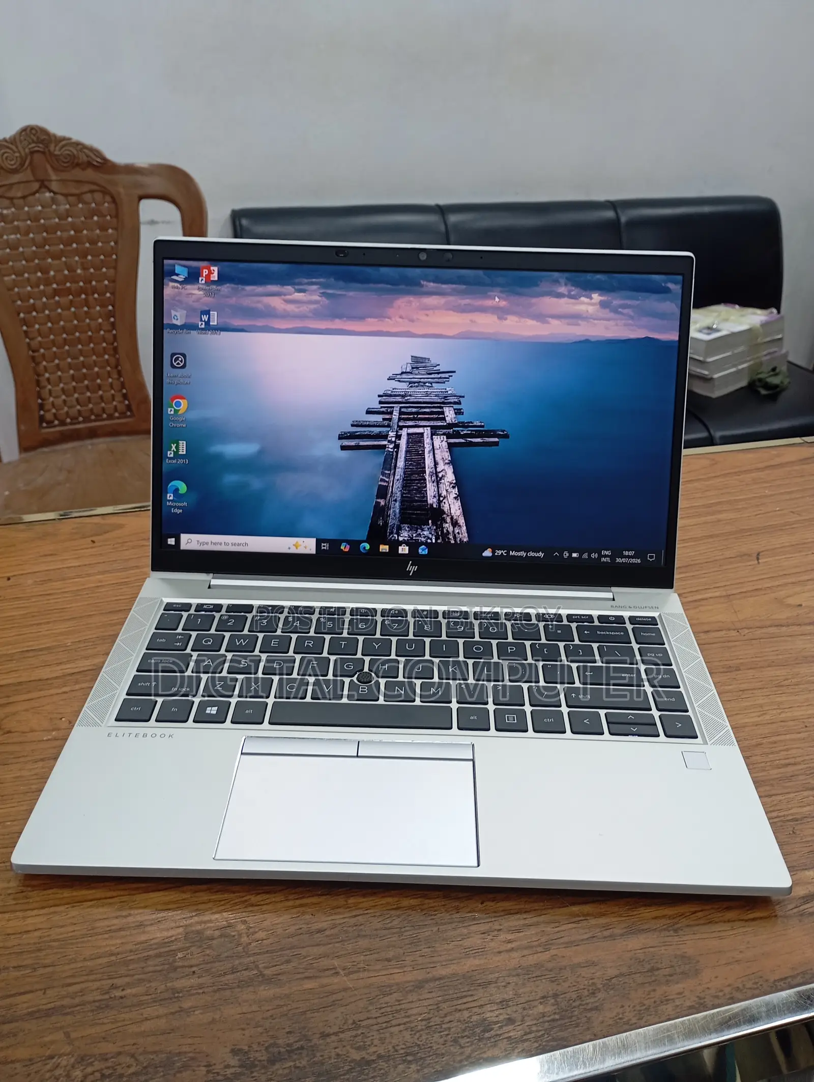 Laptop HP Elitebook 845 G8 16gb Amd Ryzen 5 SSD 256gb